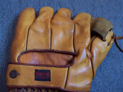 Billy Myers Hutch WM With Rainey Trap Type Web Back